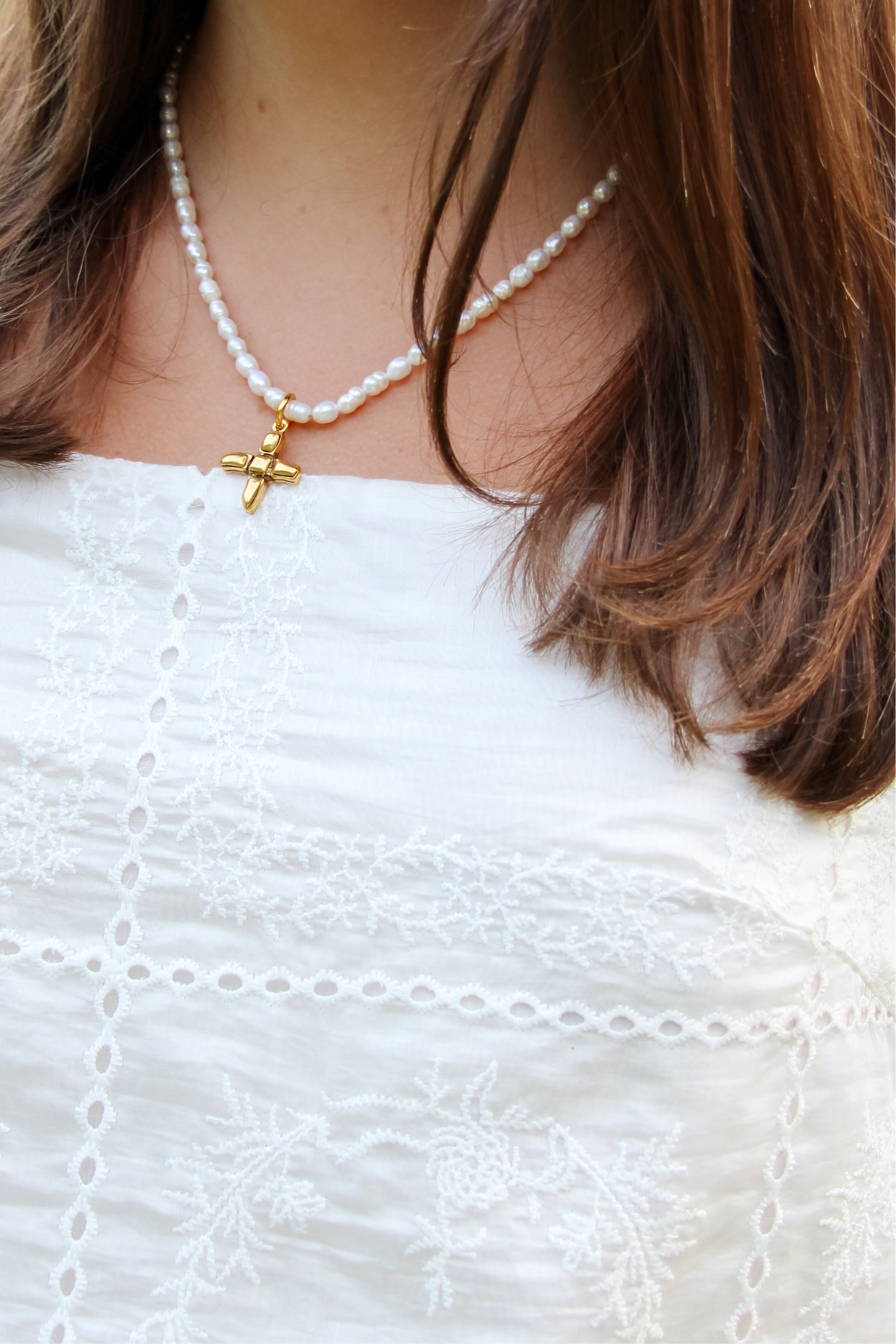 The Mini Cross Pearl